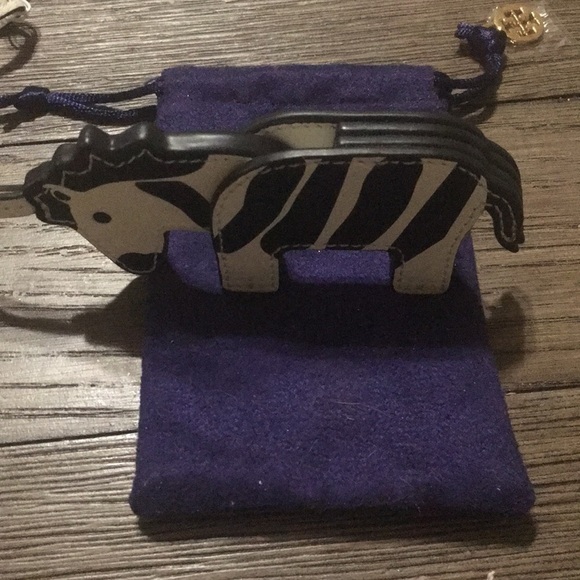 Tory Burch Zooey Zebra key chain. - Picture 4 of 8
